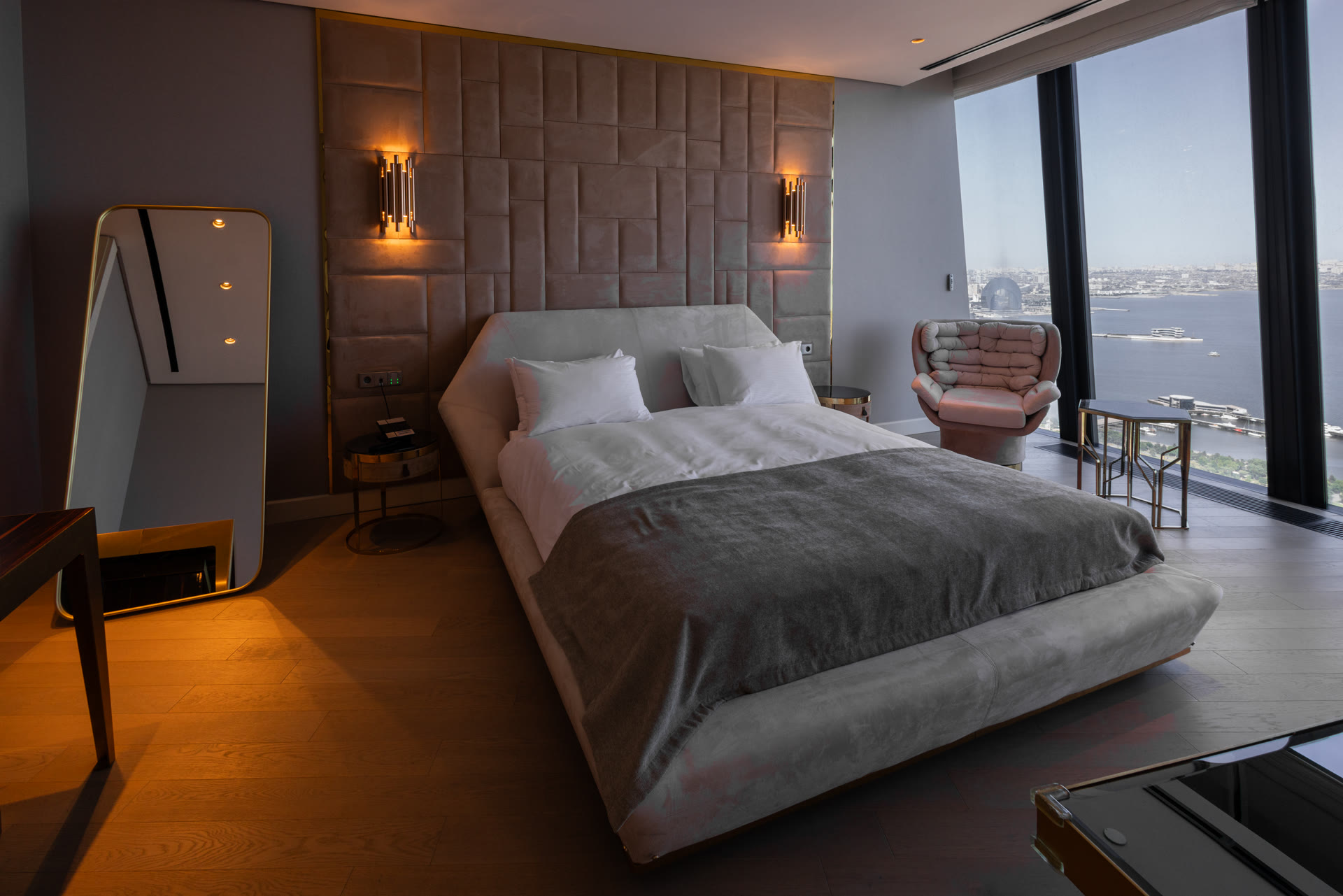 Flame Towers luxury residence interior photo 5