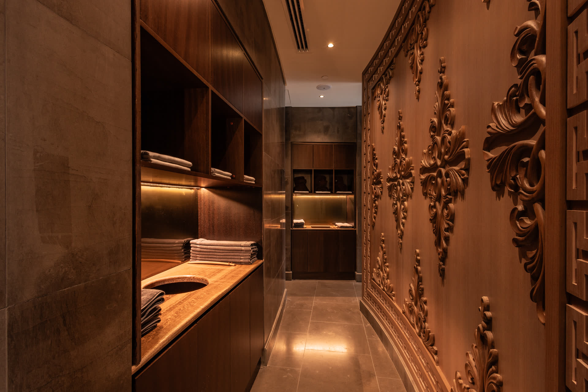 Flame Towers luxury residence interior photo 10